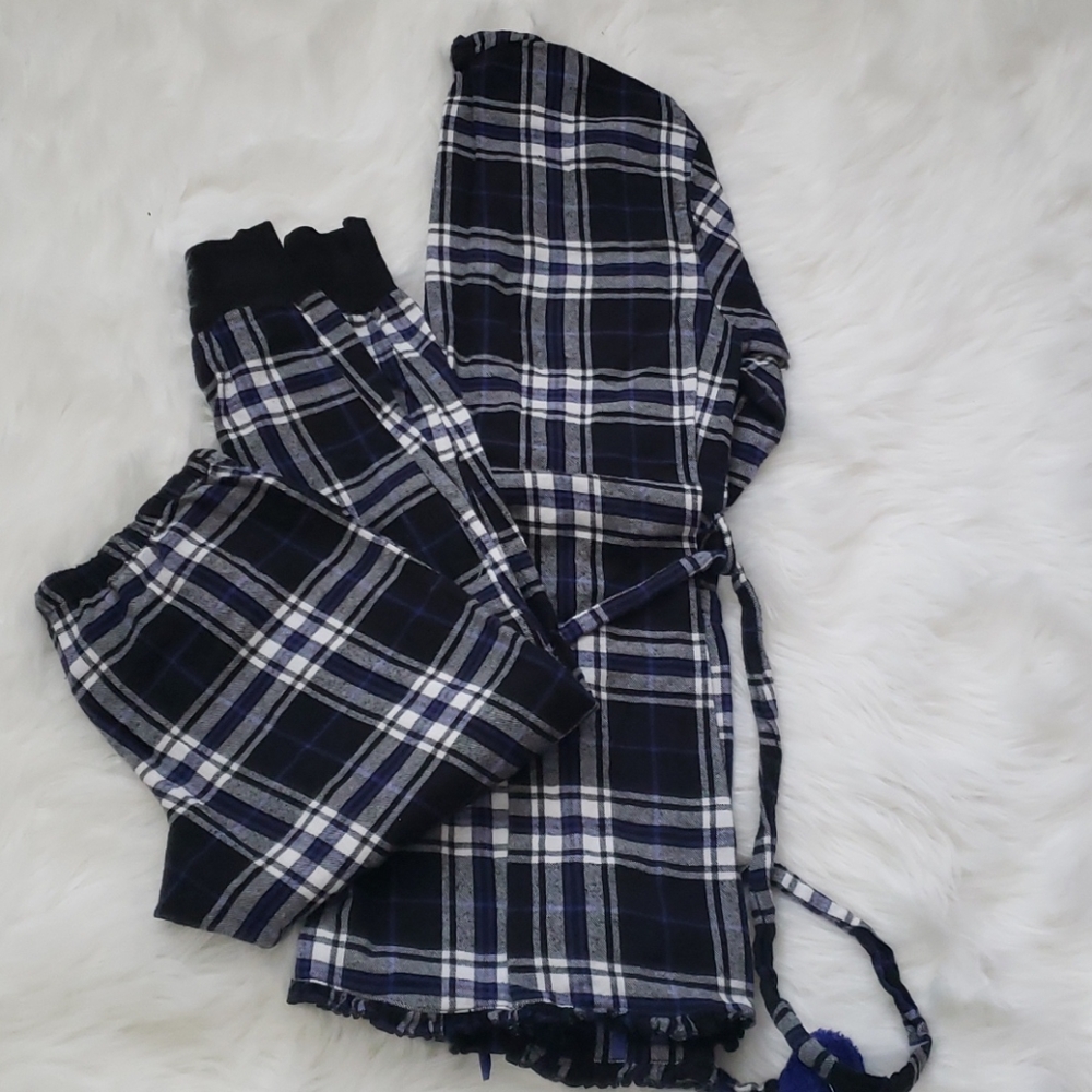 Set of code robe and pants